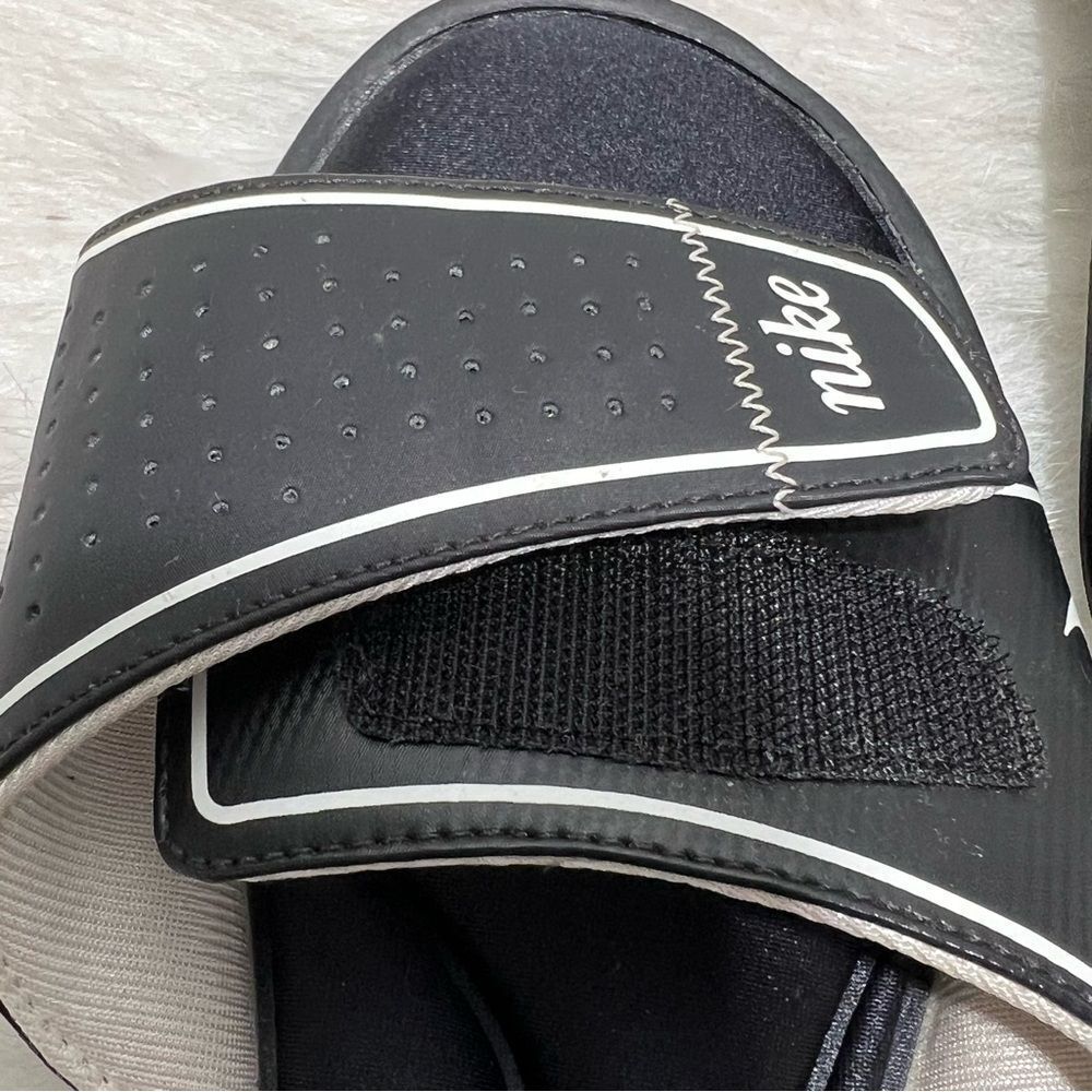 Nike Comfort Slide Memory Foam Black Women's Slide/Flip Flop/Sandal -- 11 - Picture 9 of 12